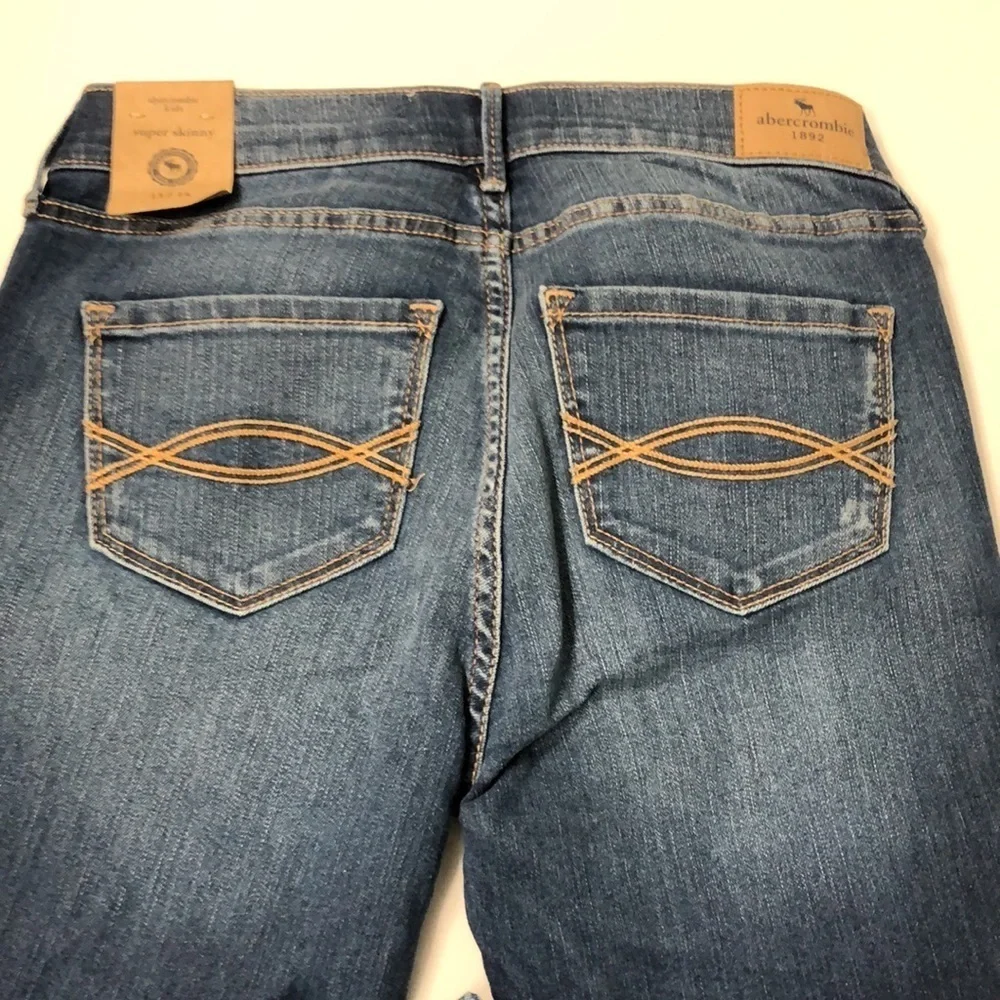 ABERCROMBIE KIDS SUPER SKINNY JEANS
